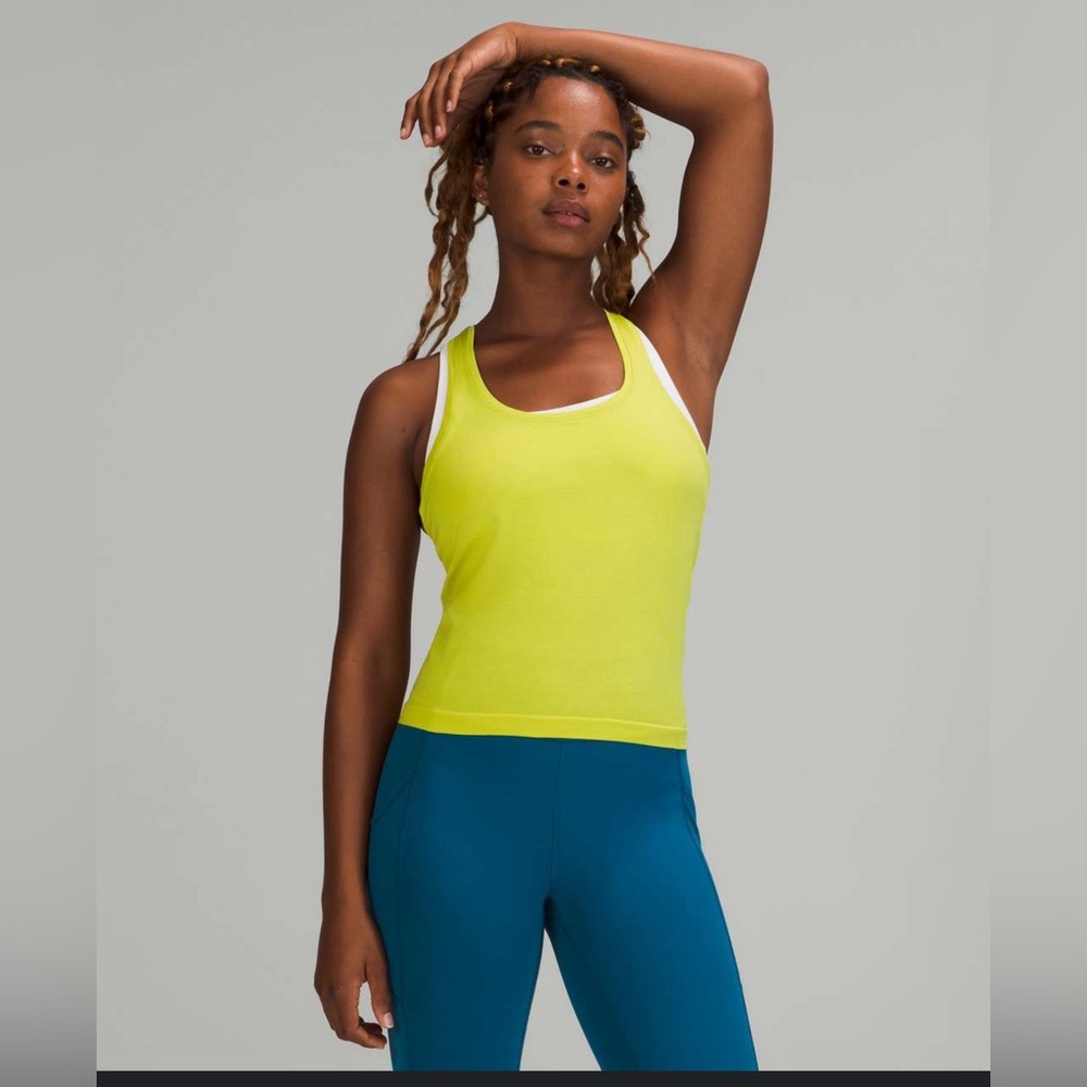 Lululemon workout top